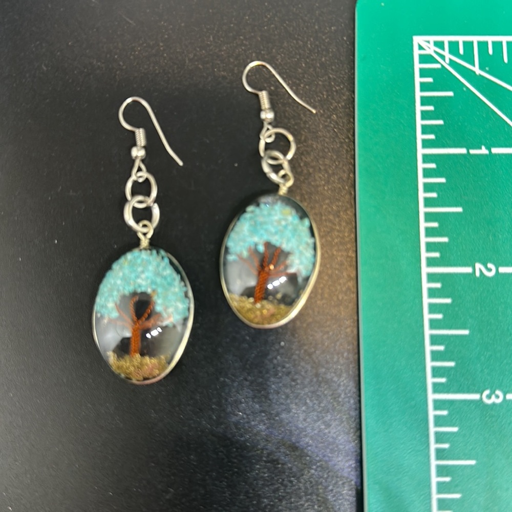 Tree of life earrings brand new. Copper tree trunk turquoise tree leaves Ecuador